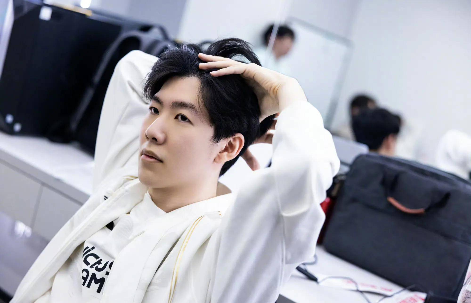 与以往补位
